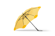 Laden Sie das Bild in den Galerie-Viewer, Classic Lemon Honey Blunt Umbrella under View
