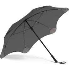 Laden Sie das Bild in den Galerie-Viewer, 2020 Charcoal Coupe Blunt Umbrella Under View