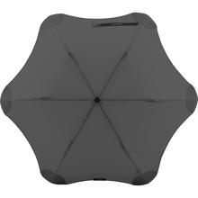 Laden Sie das Bild in den Galerie-Viewer, 2020 Metro Charcoal Blunt Umbrella Top View