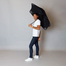 Laden Sie das Bild in den Galerie-Viewer, 2020 Classic Black Blunt Umbrella Model Side View