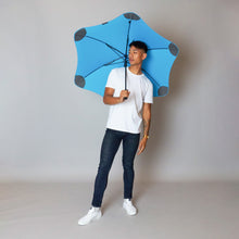 Laden Sie das Bild in den Galerie-Viewer, 2020 Classic Blue Blunt Umbrella Model Front View
