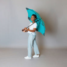 Laden Sie das Bild in den Galerie-Viewer, 2020 Classic Mint Blunt Umbrella Model Side View