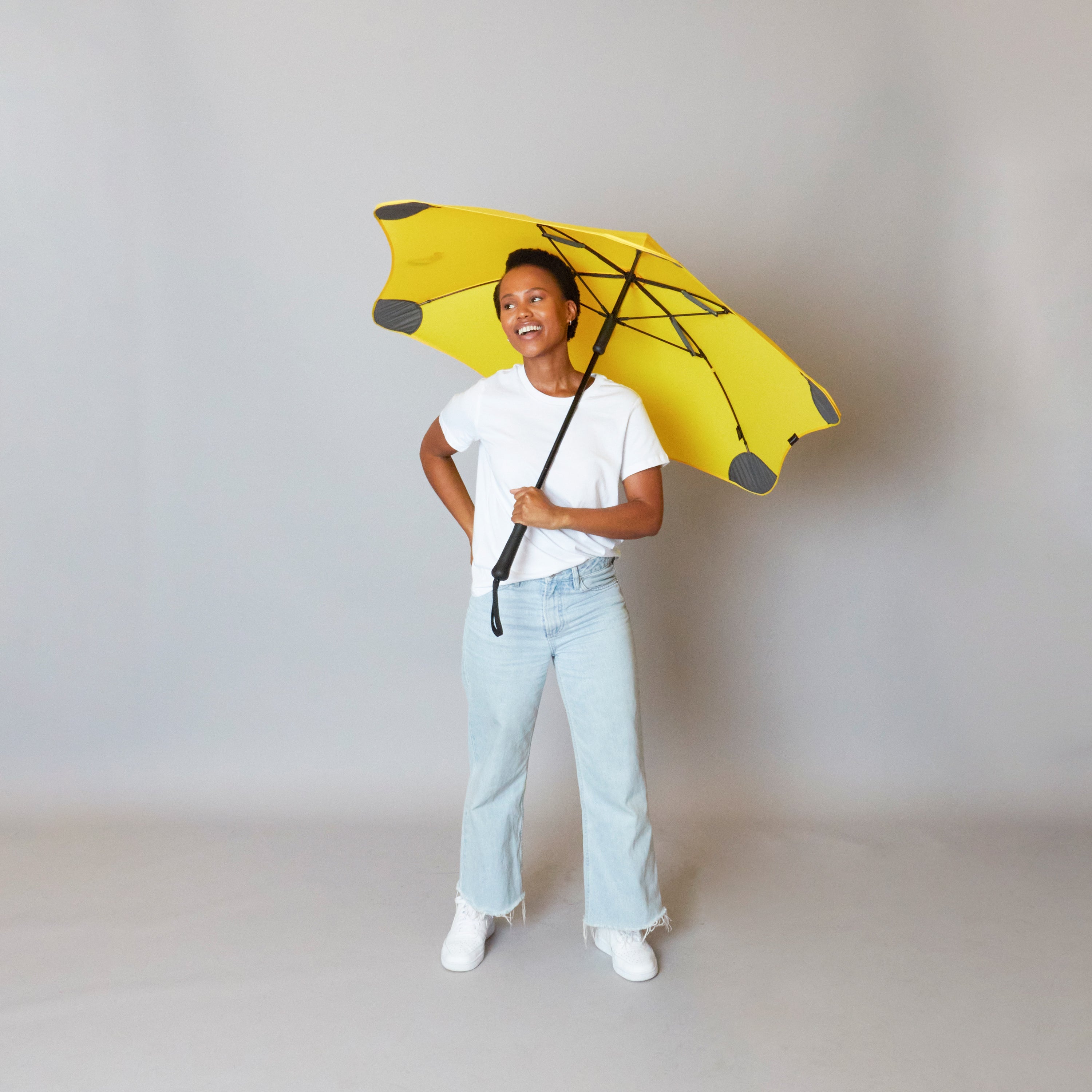 2020 Classic Yellow Blunt Umbrella Model Front View