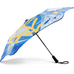 2022 Metro Greg Straight Blunt Umbrella Model Side View