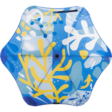 Laden Sie das Bild in den Galerie-Viewer, 2022 Metro Greg Straight Blunt Umbrella Model Top View