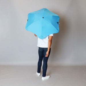 2020 Metro Blue Blunt Umbrella Model Back View