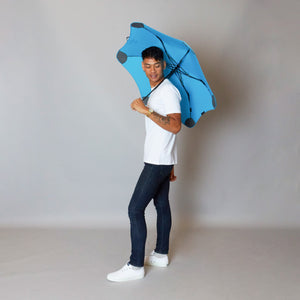 2020 Metro Blue Blunt Umbrella Model Side View