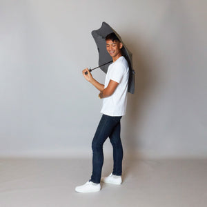 2020 Metro Charcoal Blunt Umbrella Model Side View