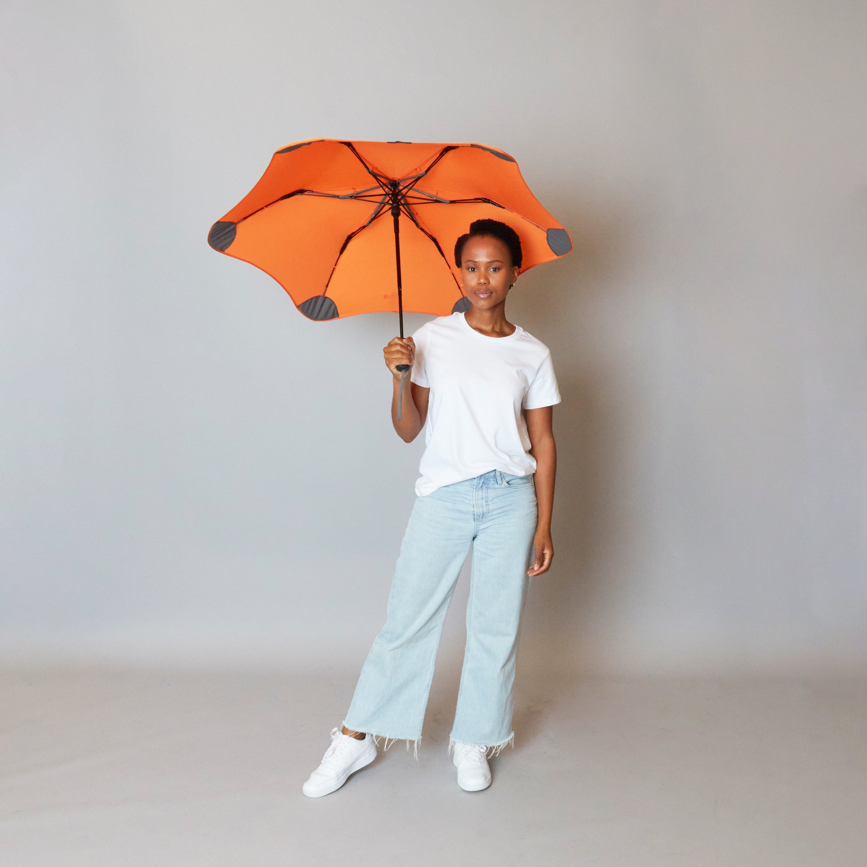 2020 Metro Orange Blunt Umbrella Model Front View