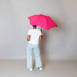 2020 Metro Pink Blunt Umbrella Model Back View