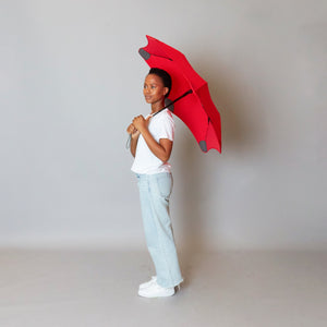 2020 Metro Red Blunt Umbrella Model Side View