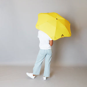 2020 Metro Yellow Blunt Umbrella Model Back View