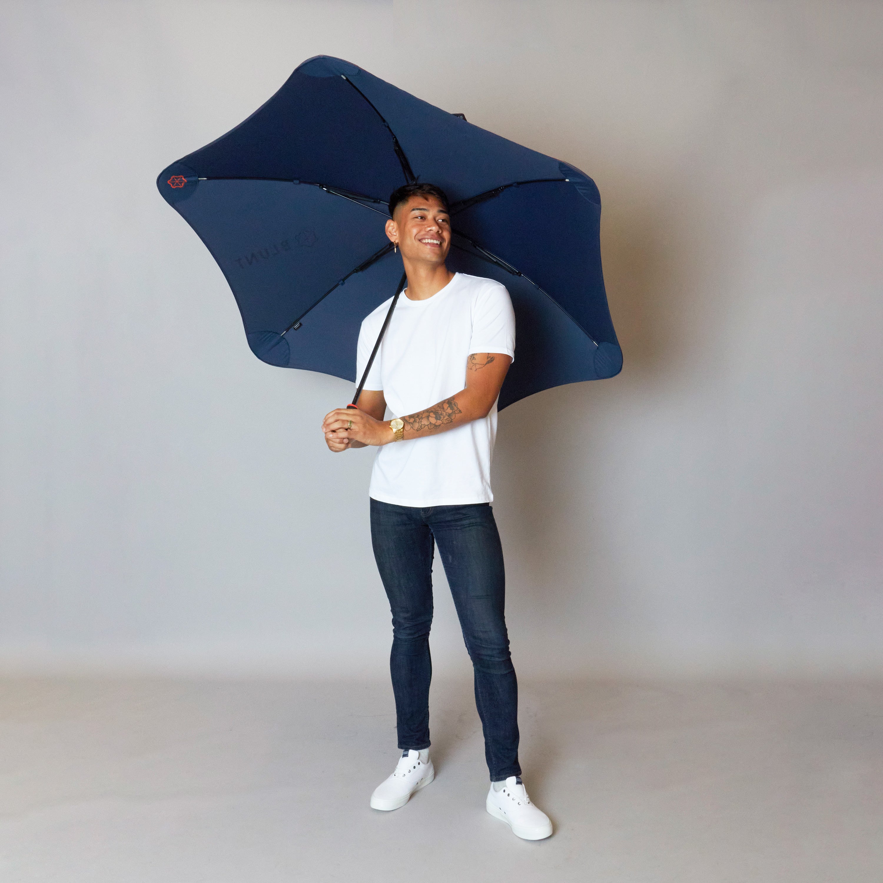 2020 Navy/Orange Sport Blunt Umbrella Model Front View