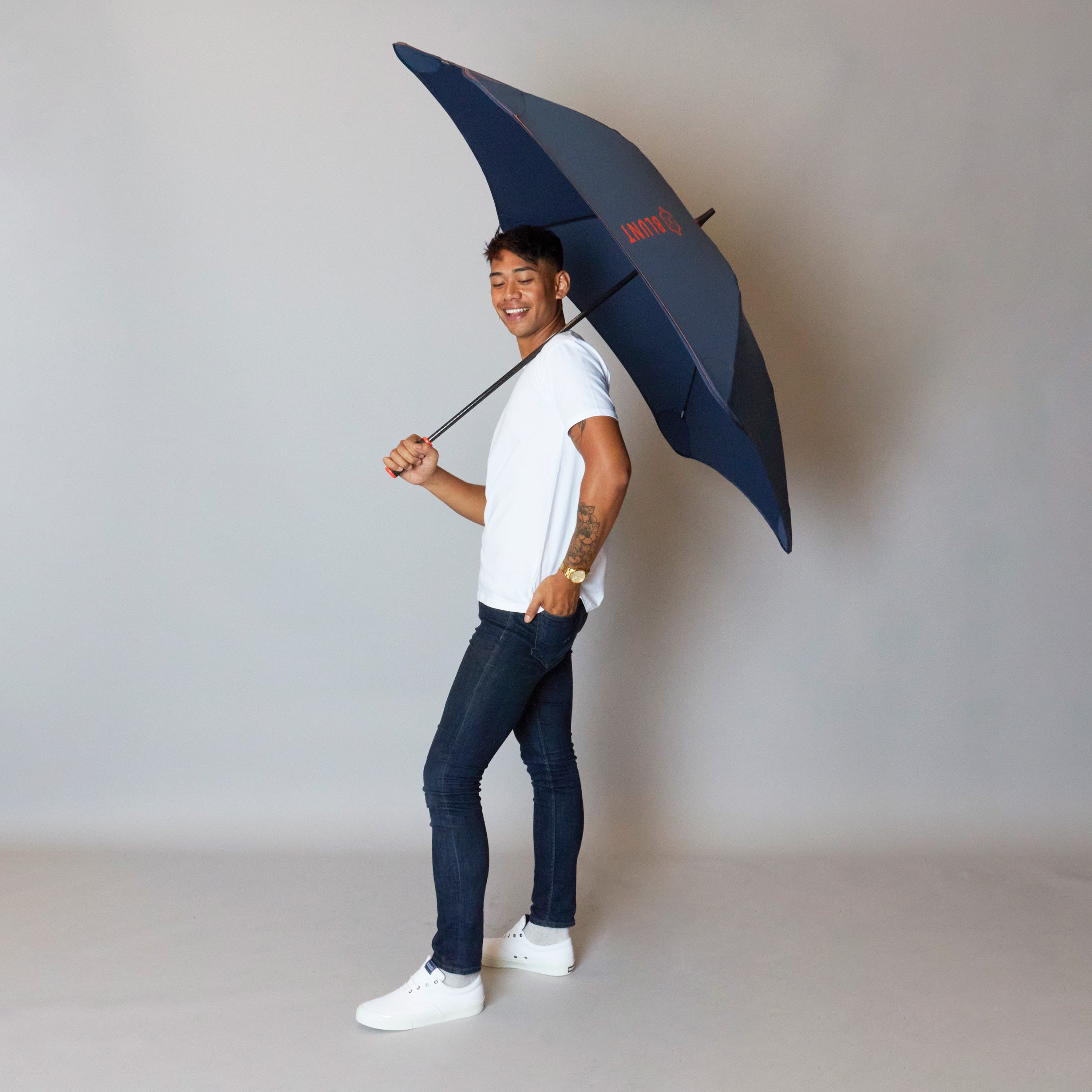 2020 Navy/Orange Sport Blunt Umbrella Model Side View